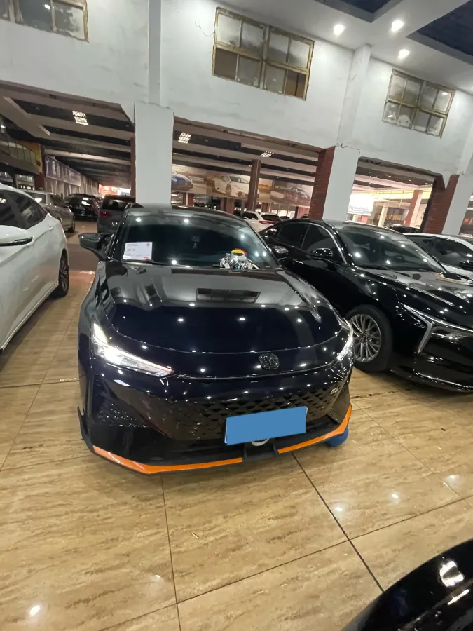 2024 ChangAn UNI-V 1.5T 188HP L4 7DCT,autocango,china used car exporter,china ev exporter,chinese used car exporter,chinese used ev exporter