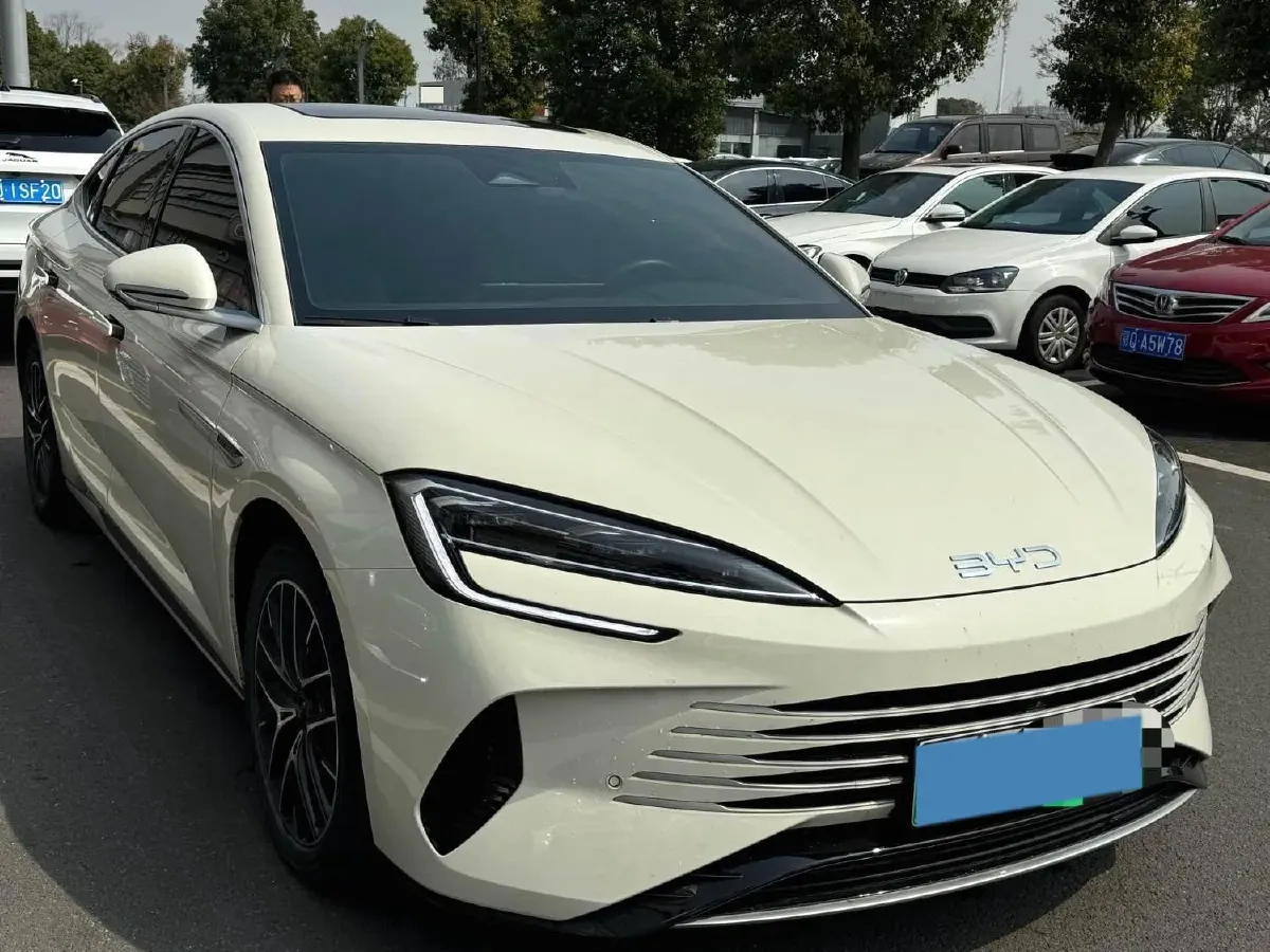 2025 BYD Seal07 DM-i 1.5L 101HP L4 E-CVT PHEV 17.6KWH,autocango,china used car exporter,china ev exporter,chinese used car exporter,chinese used ev exporter