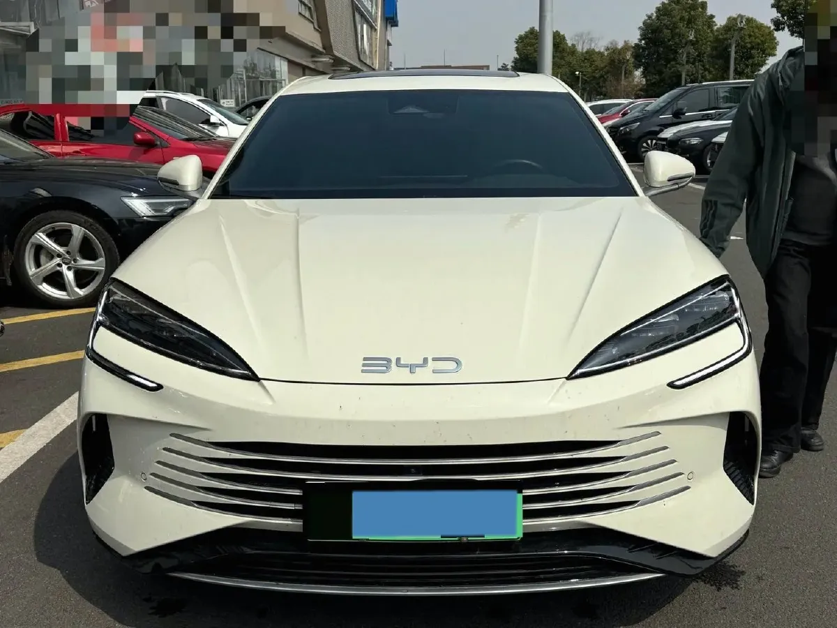 2025 BYD Seal07 DM-i 1.5L 101HP L4 E-CVT PHEV 17.6KWH,autocango,china used car exporter,china ev exporter,chinese used car exporter,chinese used ev exporter