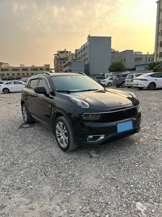 2019 Beijing BJ40 2.0T 218HP L4 6AT,autocango,china used car exporter,china ev exporter,chinese used car exporter,chinese used ev exporter