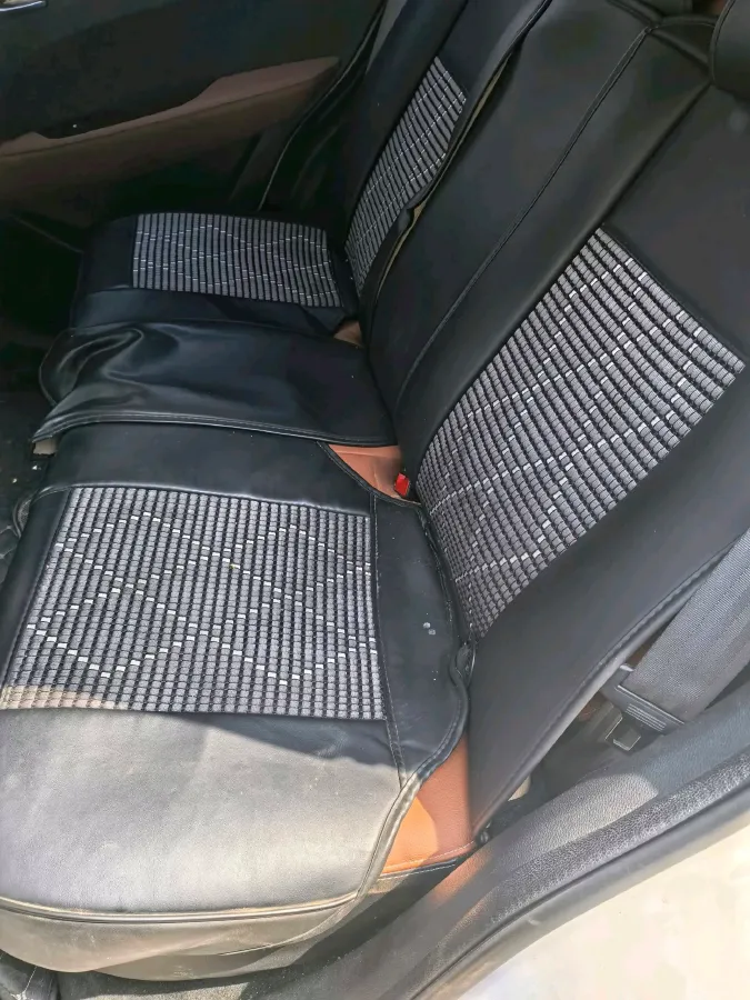 2019 BaoJun 730 1.5L 105HP L4 6MT,autocango,china used car exporter,china ev exporter,chinese used car exporter,chinese used ev exporter