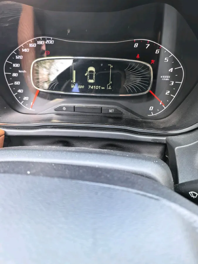 2019 BaoJun 730 1.5L 105HP L4 6MT,autocango,china used car exporter,china ev exporter,chinese used car exporter,chinese used ev exporter