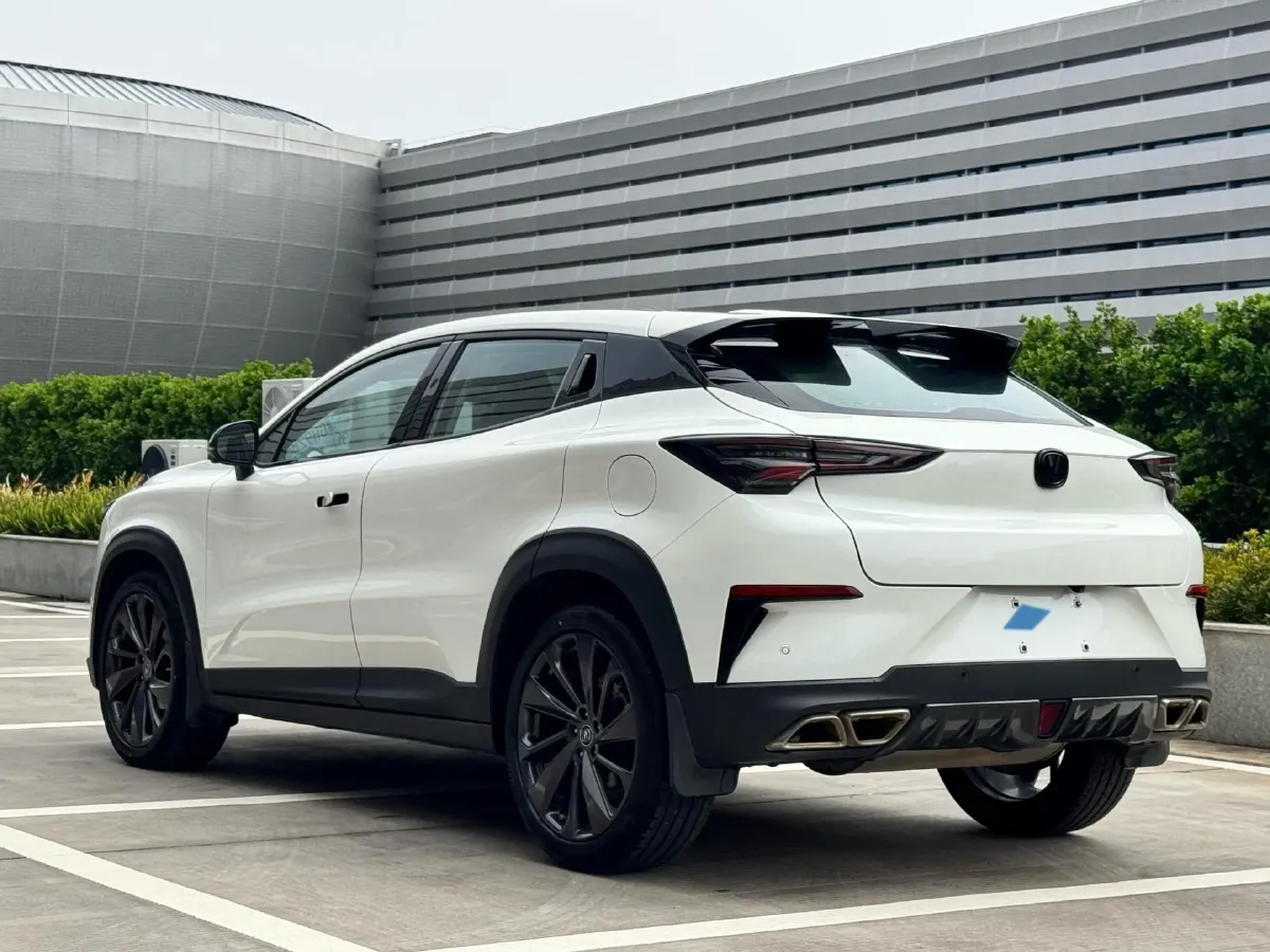 2020 ChangAn UNI-T 1.5T 180HP L4 7DCT,autocango,china used car exporter,china ev exporter,chinese used car exporter,chinese used ev exporter