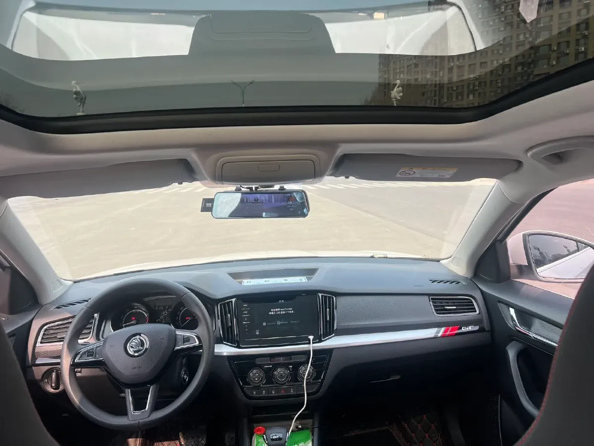 2020 Skoda Kamiq 1.5L 112HP L4 6AT,autocango,china used car exporter,china ev exporter,chinese used car exporter,chinese used ev exporter