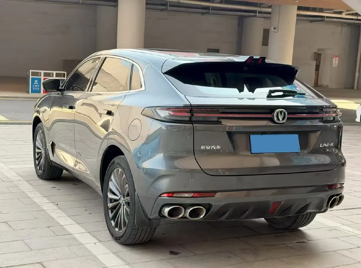 2021 ChangAn UNI-K 2.0T 233HP L4 8AT,autocango,china used car exporter,china ev exporter,chinese used car exporter,chinese used ev exporter