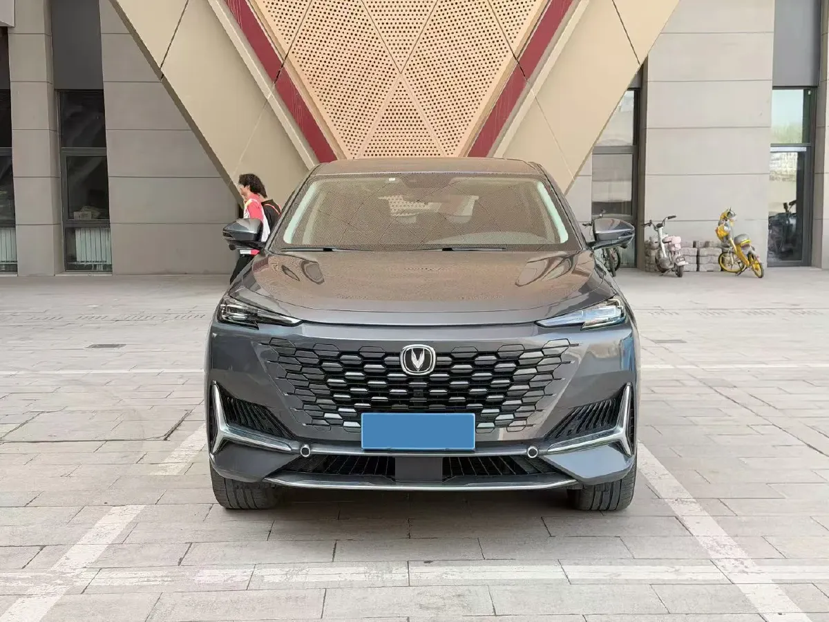 2021 ChangAn UNI-K 2.0T 233HP L4 8AT,autocango,china used car exporter,china ev exporter,chinese used car exporter,chinese used ev exporter