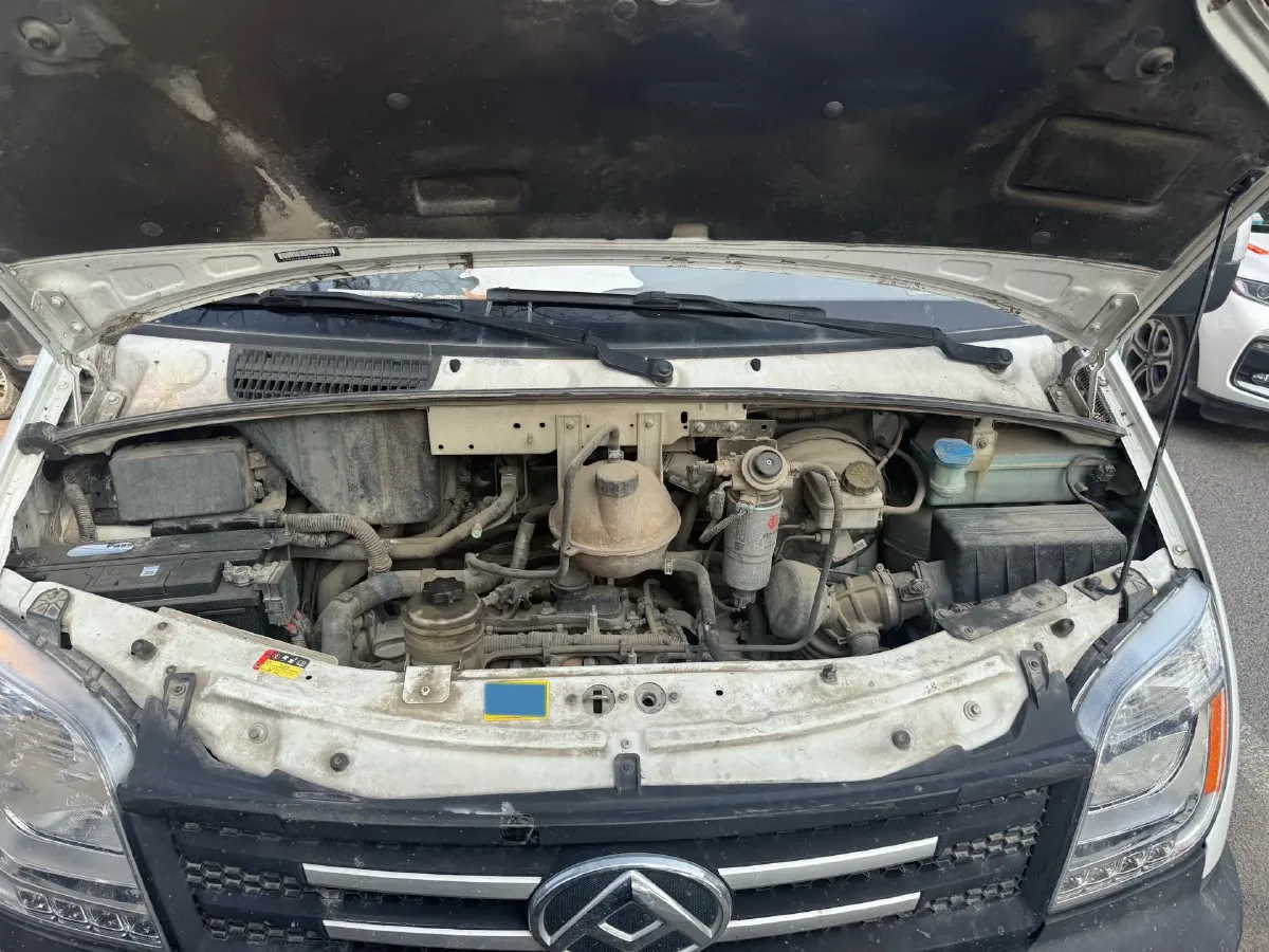 2020 MAXUS XinTu V80 2.5T 136HP L4 6MT,autocango,china used car exporter,china ev exporter,chinese used car exporter,chinese used ev exporter