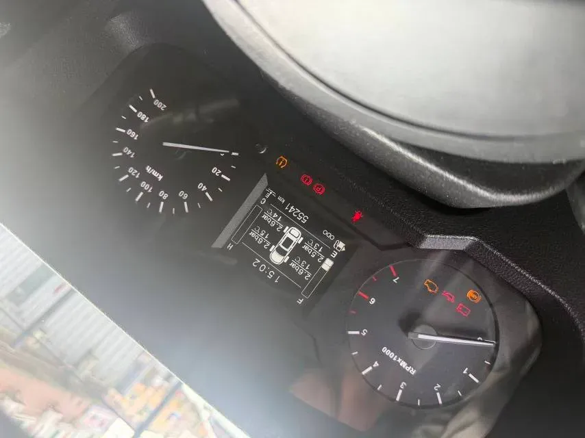 2020 BAW 212 2.4T 211HP L4 6MT,autocango,china used car exporter,china ev exporter,chinese used car exporter,chinese used ev exporter