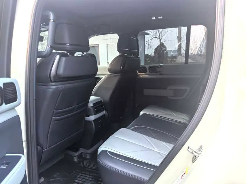 2024 Jaguar XEL 2.0T 250HP L4 8AT,autocango,china used car exporter,china ev exporter,chinese used car exporter,chinese used ev exporter