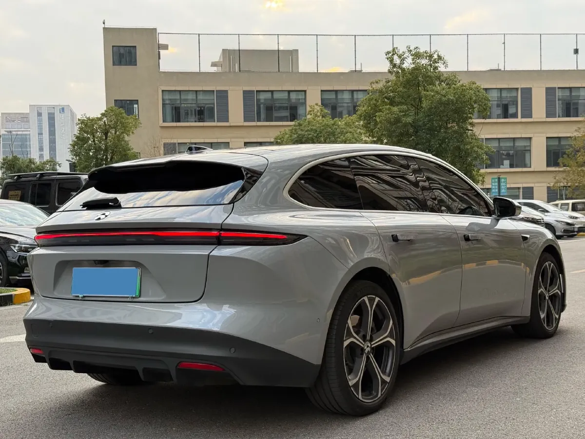 2023 NIO ET5T BEV 75KWH,autocango,china used car exporter,china ev exporter,chinese used car exporter,chinese used ev exporter