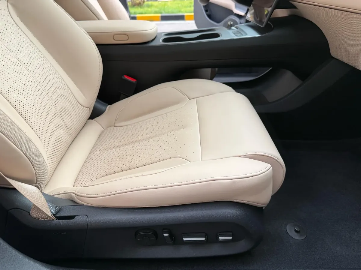 2023 NIO ET5T BEV 75KWH,autocango,china used car exporter,china ev exporter,chinese used car exporter,chinese used ev exporter