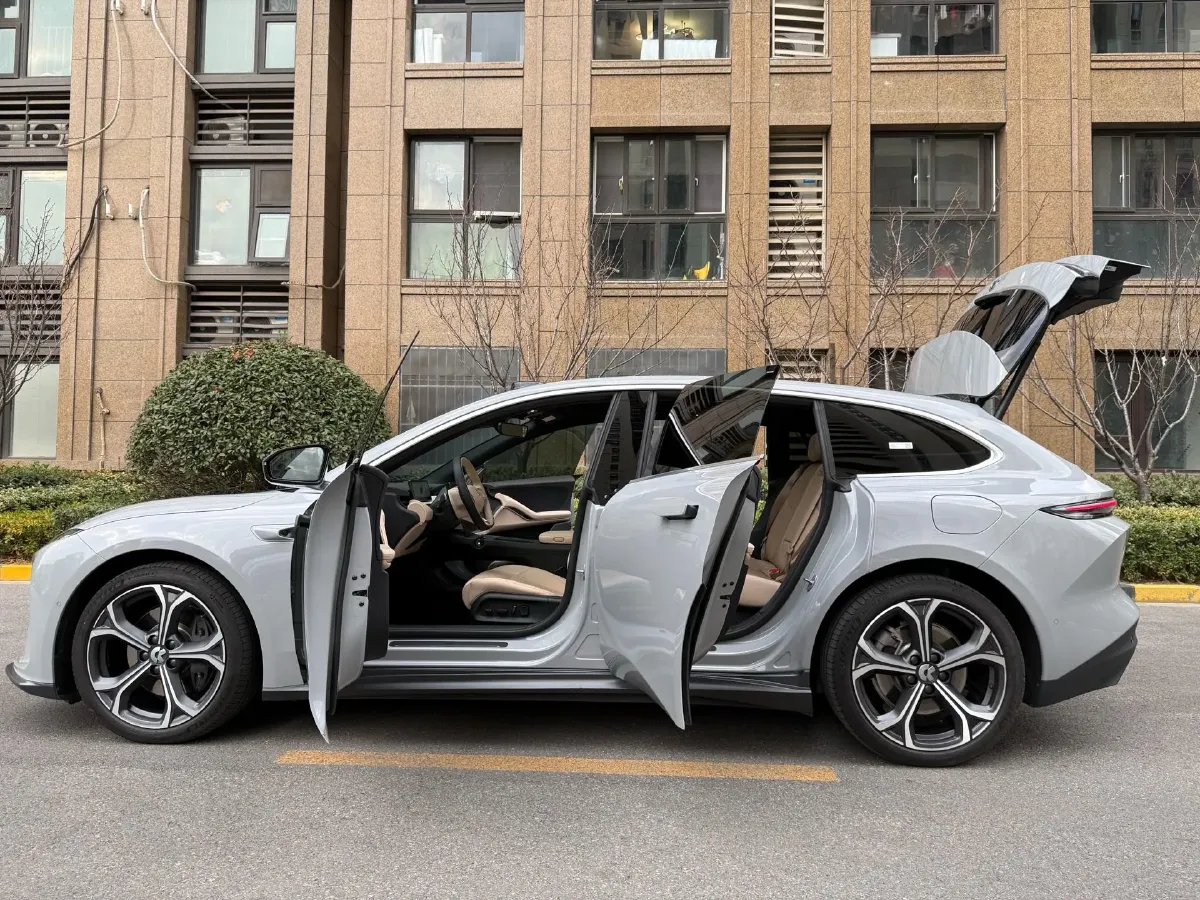 2023 NIO ET5T BEV 75KWH,autocango,china used car exporter,china ev exporter,chinese used car exporter,chinese used ev exporter