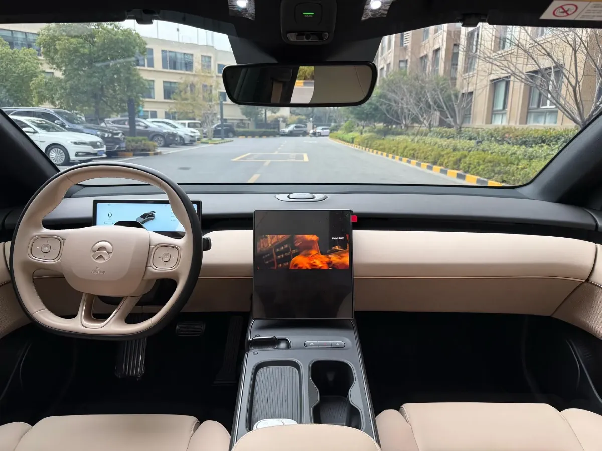 2023 NIO ET5T BEV 75KWH,autocango,china used car exporter,china ev exporter,chinese used car exporter,chinese used ev exporter