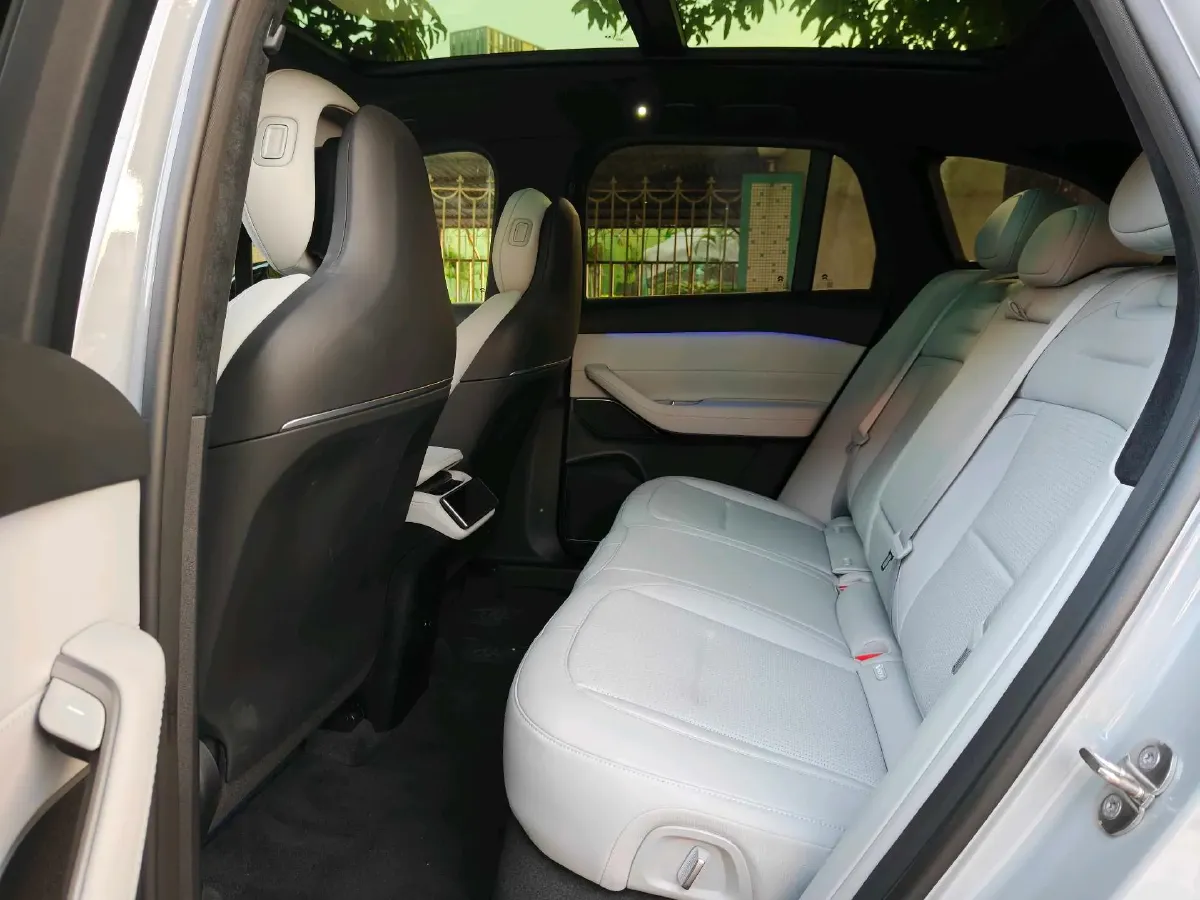 2024 NIO ES6 BEV 75KWH,autocango,china used car exporter,china ev exporter,chinese used car exporter,chinese used ev exporter