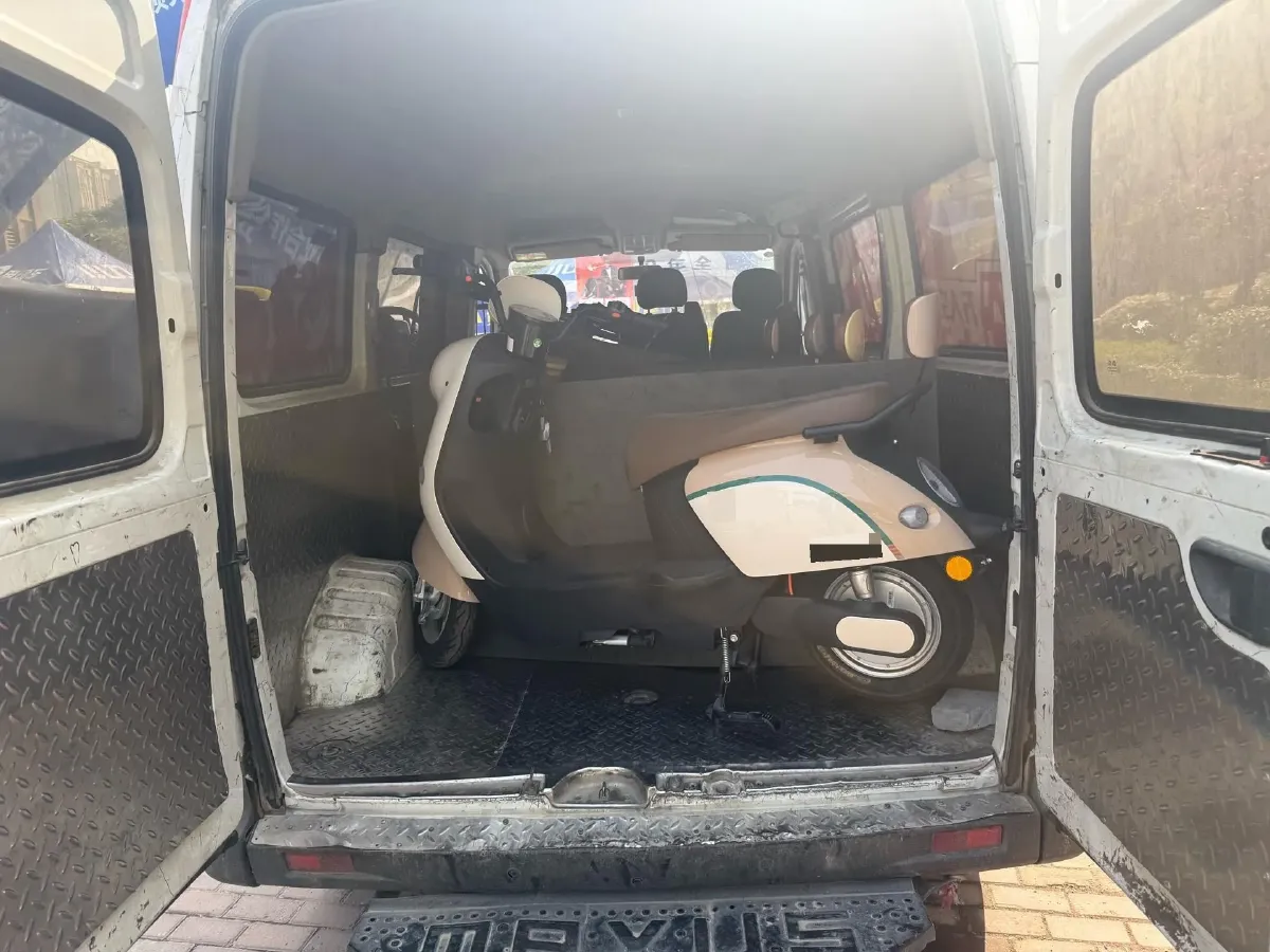 2020 MAXUS XinTu V80 2.5T 136HP L4 6MT,autocango,china used car exporter,china ev exporter,chinese used car exporter,chinese used ev exporter