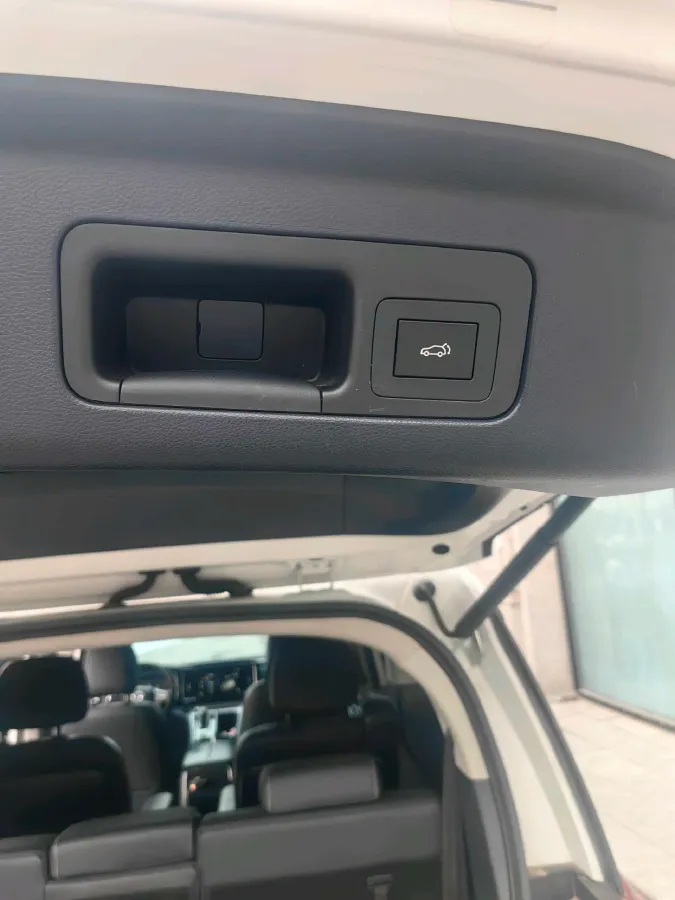 2023 GAC Trumpchi M8 2.0T 252HP L4 8AT,autocango,china used car exporter,china ev exporter,chinese used car exporter,chinese used ev exporter