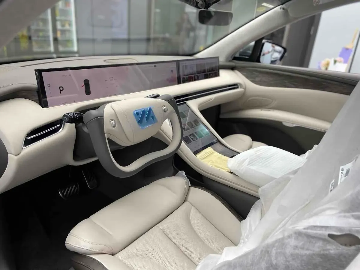 2024 IM LS7 BEV 90KWH,autocango,china used car exporter,china ev exporter,chinese used car exporter,chinese used ev exporter