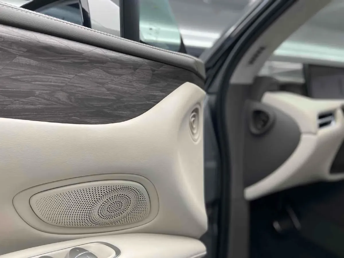 2024 IM LS7 BEV 90KWH,autocango,china used car exporter,china ev exporter,chinese used car exporter,chinese used ev exporter