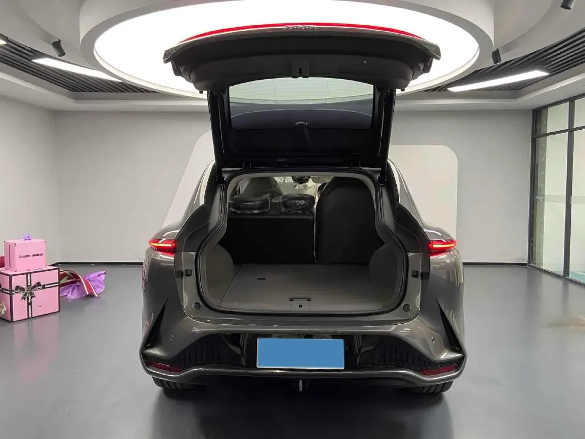 2024 IM LS7 BEV 90KWH,autocango,china used car exporter,china ev exporter,chinese used car exporter,chinese used ev exporter