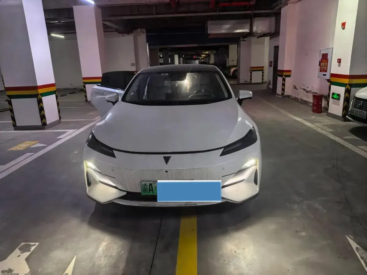 2022 DongFeng Forthing LingZhi EV BEV 68.4KWH,autocango,china used car exporter,china ev exporter,chinese used car exporter,chinese used ev exporter