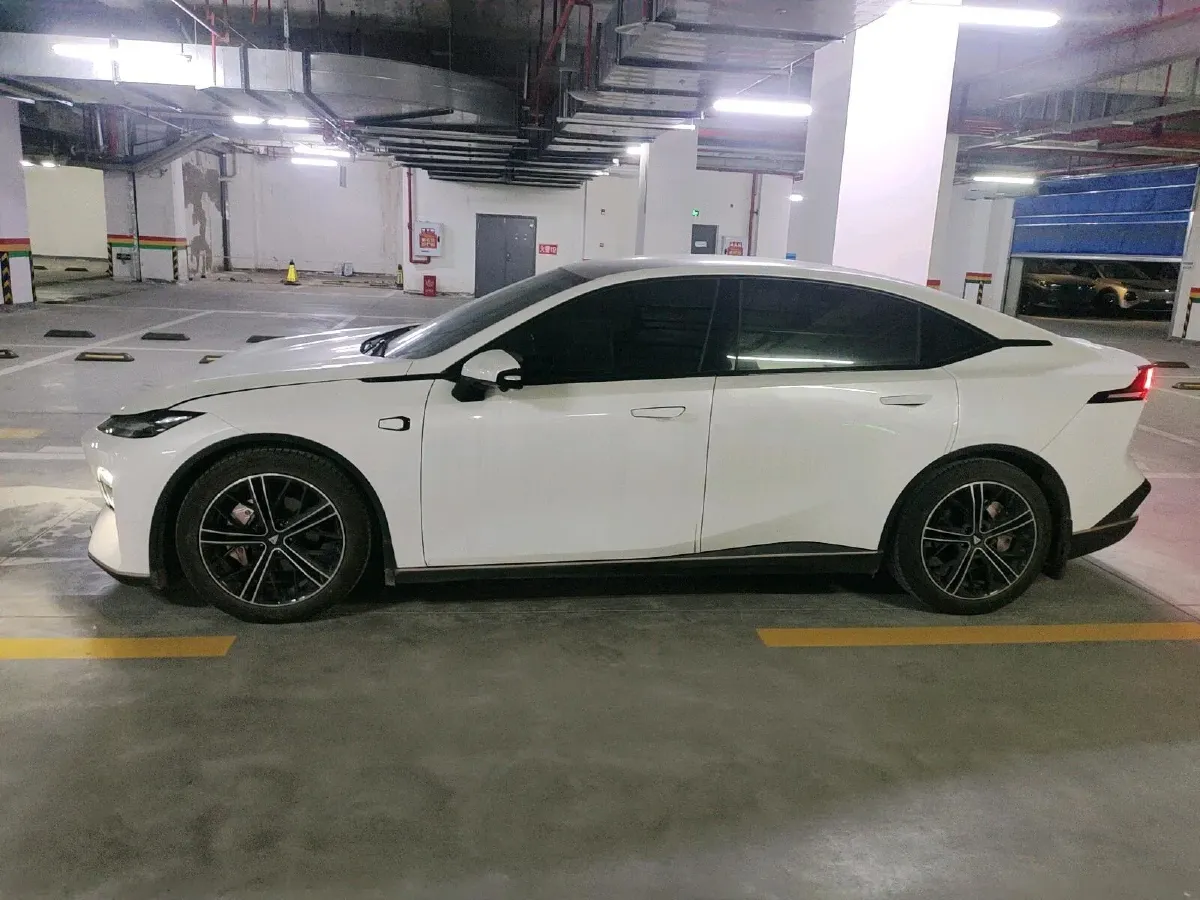 2022 DongFeng Forthing LingZhi EV BEV 68.4KWH,autocango,china used car exporter,china ev exporter,chinese used car exporter,chinese used ev exporter
