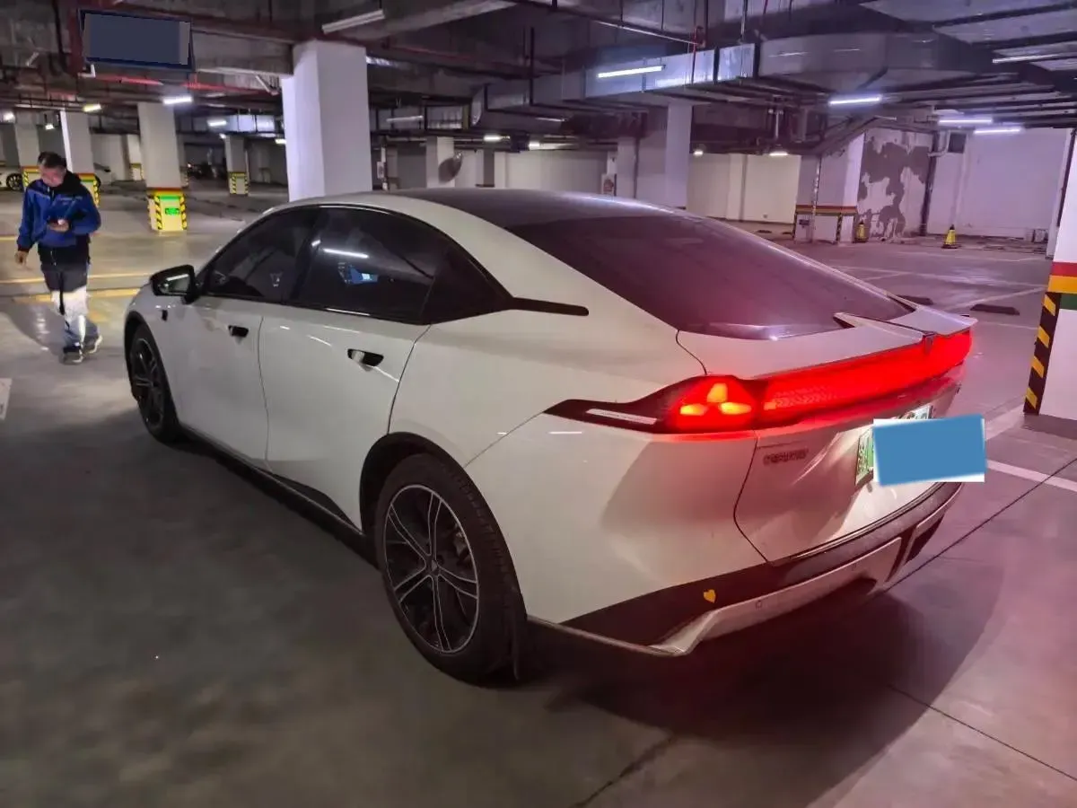 2022 DongFeng Forthing LingZhi EV BEV 68.4KWH,autocango,china used car exporter,china ev exporter,chinese used car exporter,chinese used ev exporter