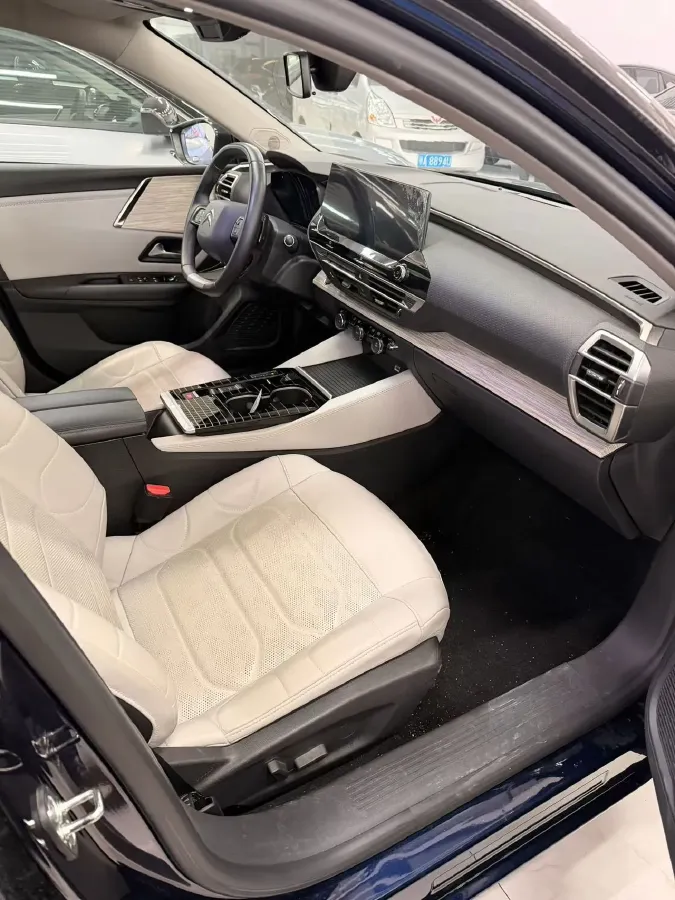 2024 Citroen C5 X 1.6T 175HP L4 8AT,autocango,china used car exporter,china ev exporter,chinese used car exporter,chinese used ev exporter