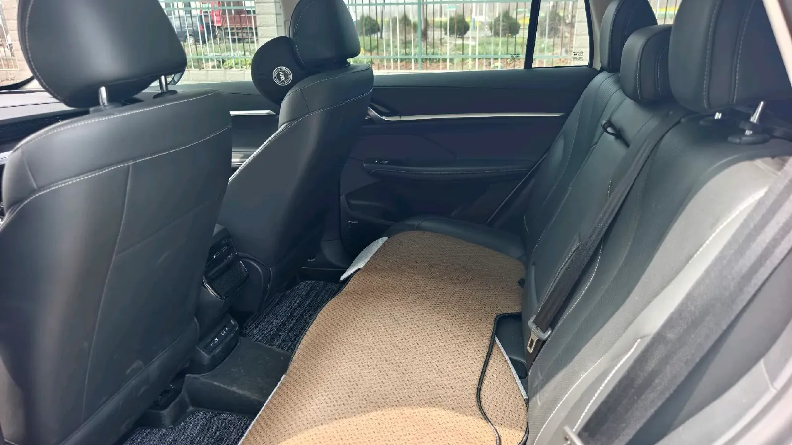 2022 Roewe RX5 MAX 1.5T 181HP L4 6AT,autocango,china used car exporter,china ev exporter,chinese used car exporter,chinese used ev exporter