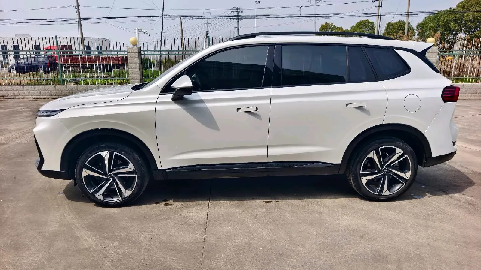 2022 Roewe RX5 MAX 1.5T 181HP L4 6AT,autocango,china used car exporter,china ev exporter,chinese used car exporter,chinese used ev exporter