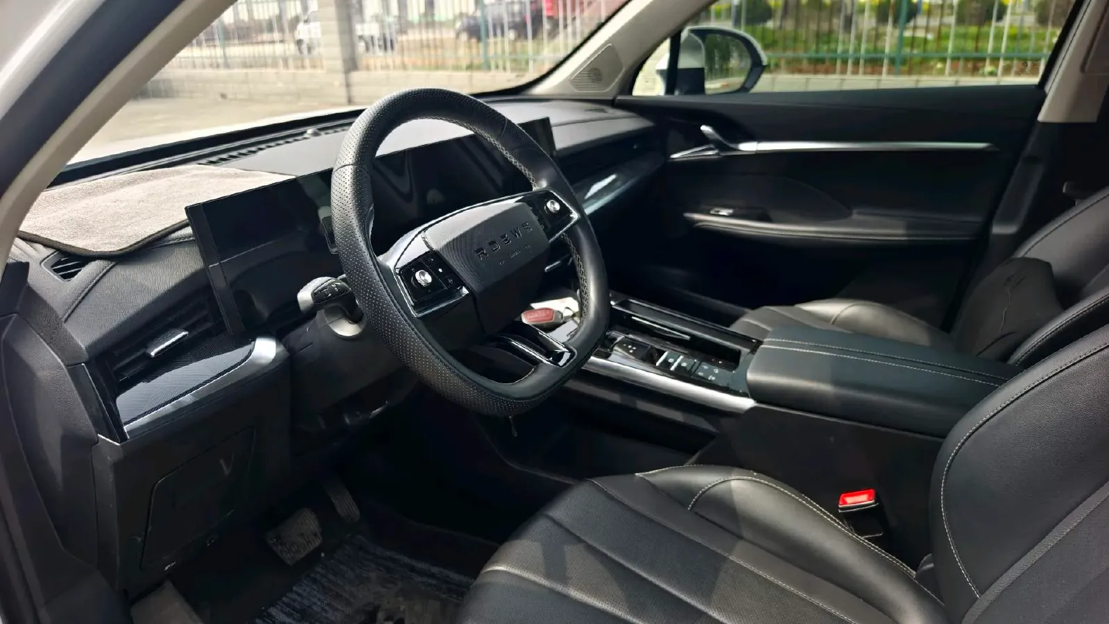 2022 Roewe RX5 MAX 1.5T 181HP L4 6AT,autocango,china used car exporter,china ev exporter,chinese used car exporter,chinese used ev exporter