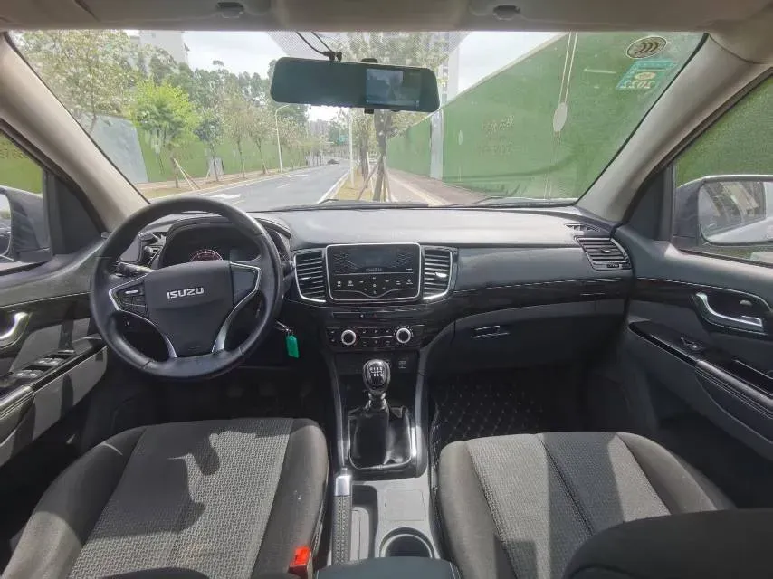 2020 Isuzu LingTuo 2.5T 150HP L4 6MT,autocango,china used car exporter,china ev exporter,chinese used car exporter,chinese used ev exporter