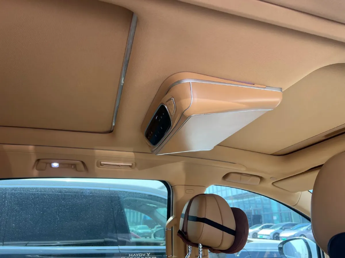 2022 Voyah Dream 1.5T 136HP L4 PHEV 25.57KWH,autocango,china used car exporter,china ev exporter,chinese used car exporter,chinese used ev exporter