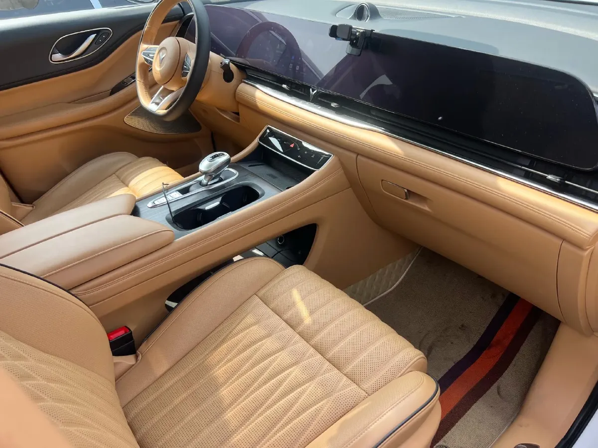 2022 Voyah Dream 1.5T 136HP L4 PHEV 25.57KWH,autocango,china used car exporter,china ev exporter,chinese used car exporter,chinese used ev exporter