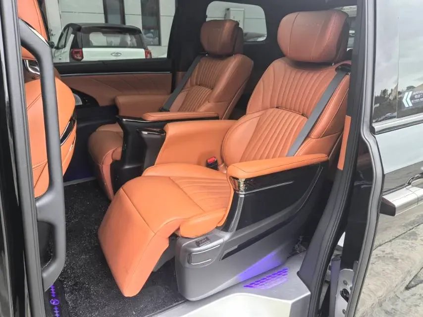 2025 GAC Trumpchi M8 2.0T 190HP L4 2DHT Hybrid,autocango,china used car exporter,china ev exporter,chinese used car exporter,chinese used ev exporter