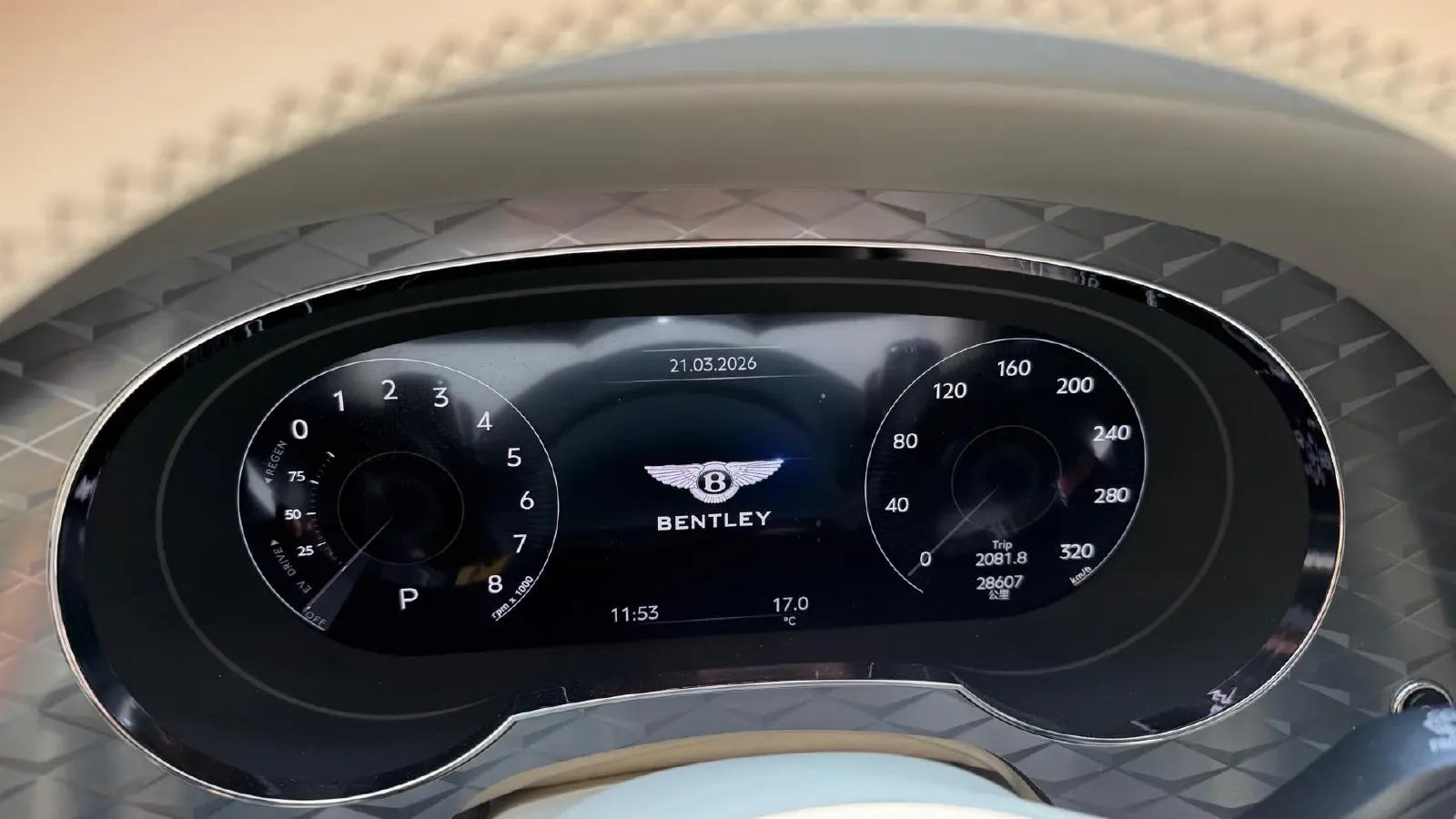 2021 Bentley Bentayga 3.0T 340HP V6 8AT PHEV 17.3KWH,autocango,china used car exporter,china ev exporter,chinese used car exporter,chinese used ev exporter