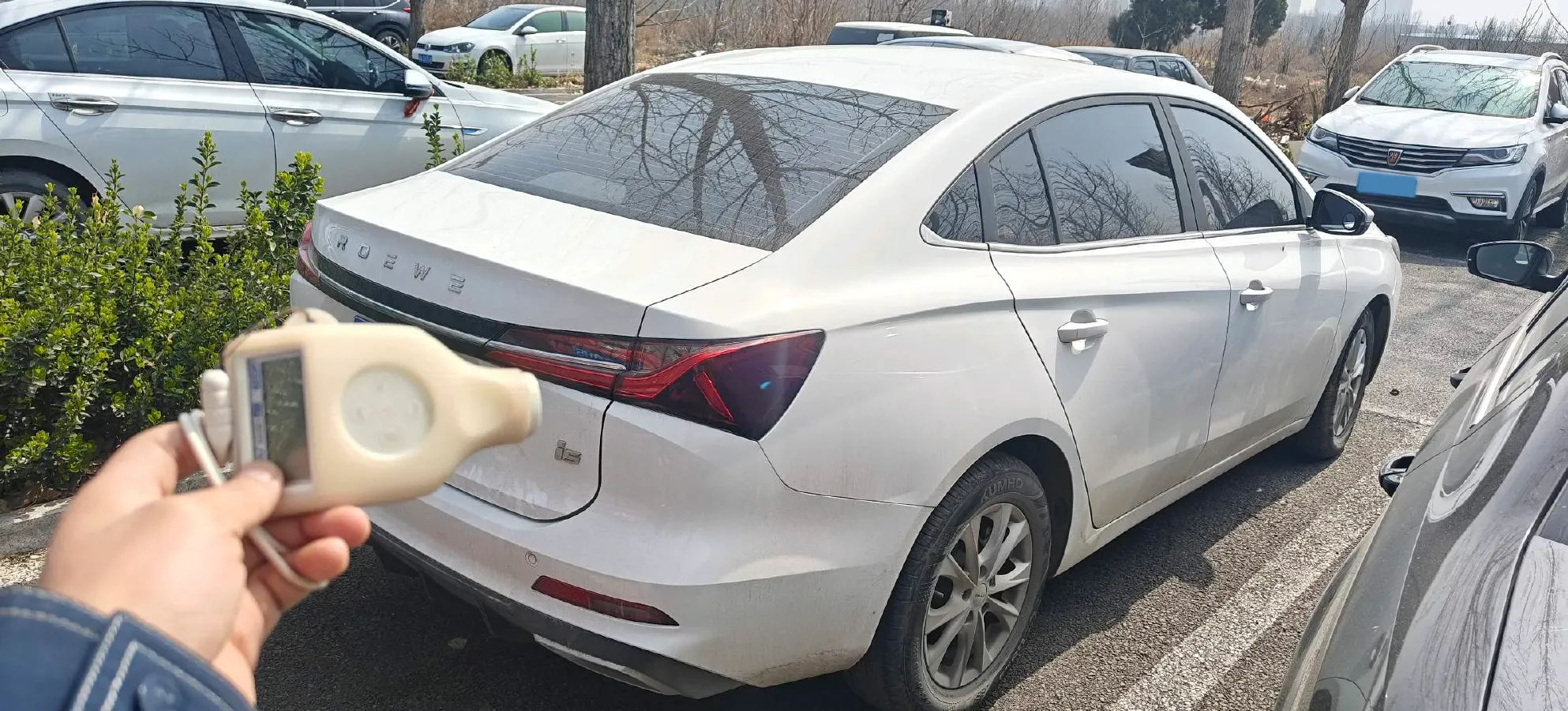 2023 Roewe i5 1.5L 129HP L4 CVT,autocango,china used car exporter,china ev exporter,chinese used car exporter,chinese used ev exporter