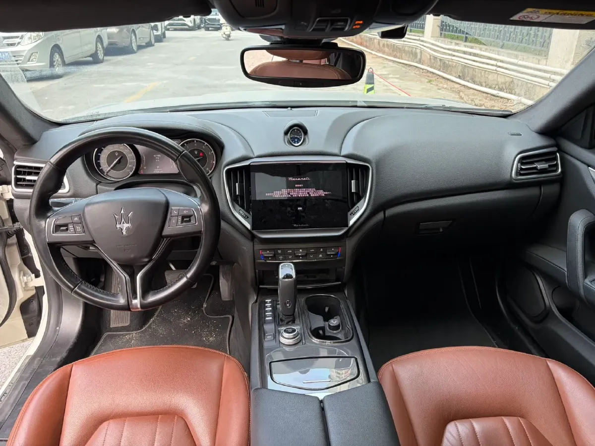 2022 Audi Q7 2.0T 245HP L4 8AT,autocango,china used car exporter,china ev exporter,chinese used car exporter,chinese used ev exporter