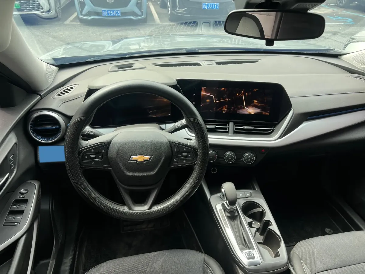 2022 Chevrolet Seeker 1.5T 184HP L4 CVT,autocango,china used car exporter,china ev exporter,chinese used car exporter,chinese used ev exporter