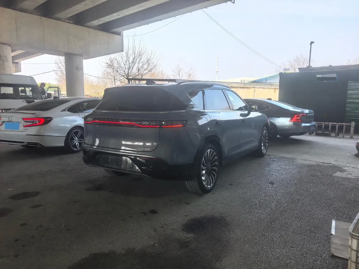 2021 Voyah FREE Range Extended 109HP REEV 33KWH,autocango,china used car exporter,china ev exporter,chinese used car exporter,chinese used ev exporter