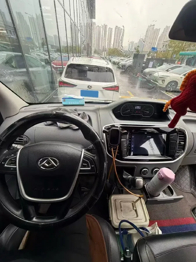 2021 MAXUS XinTu V80 2.0T 139HP L4 6MT,autocango,china used car exporter,china ev exporter,chinese used car exporter,chinese used ev exporter