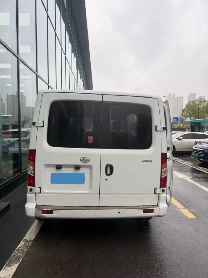 2021 MAXUS XinTu V80 2.0T 139HP L4 6MT,autocango,china used car exporter,china ev exporter,chinese used car exporter,chinese used ev exporter