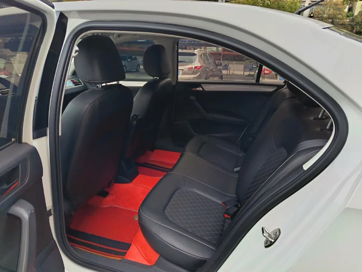 2019 SWM G01 1.5T 156HP L4 6AT,autocango,china used car exporter,china ev exporter,chinese used car exporter,chinese used ev exporter