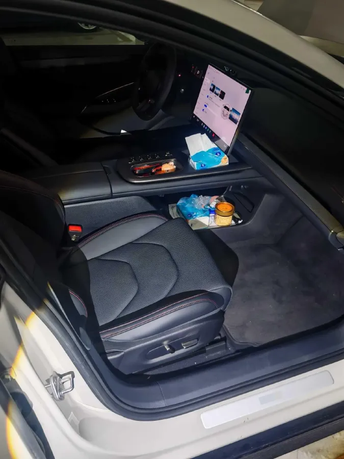 2024 MI SU7 BEV 94.3KWH,autocango,china used car exporter,china ev exporter,chinese used car exporter,chinese used ev exporter