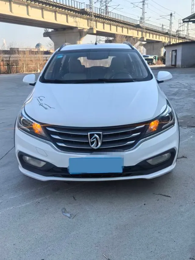 2017 BaoJun 310W 1.5L 112HP L4 6MT,autocango,china used car exporter,china ev exporter,chinese used car exporter,chinese used ev exporter