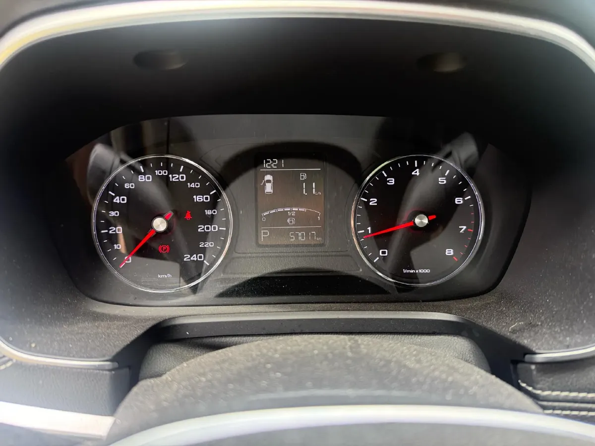 2018 Roewe RX5 1.5T 169HP L4 7DCT,autocango,china used car exporter,china ev exporter,chinese used car exporter,chinese used ev exporter