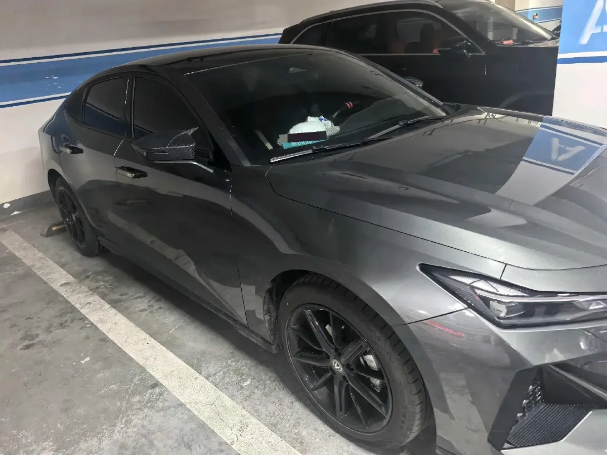 2023 ChangAn UNI-V 1.5T 188HP L4 7DCT,autocango,china used car exporter,china ev exporter,chinese used car exporter,chinese used ev exporter