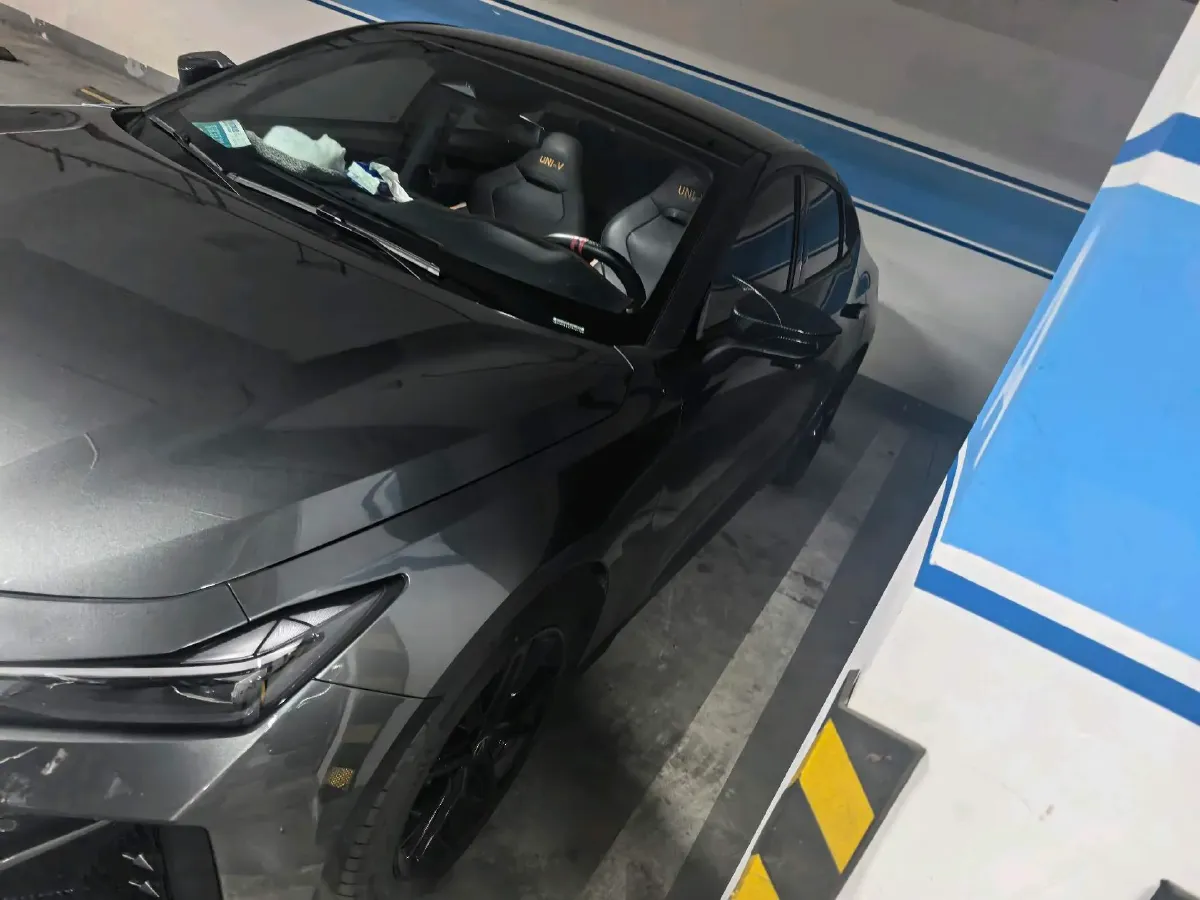 2023 ChangAn UNI-V 1.5T 188HP L4 7DCT,autocango,china used car exporter,china ev exporter,chinese used car exporter,chinese used ev exporter