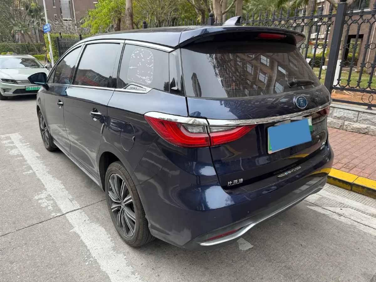 2019 BYD Song MAX 1.5T 160HP L4 6DCT PHEV 15.98KWH,autocango,china used car exporter,china ev exporter,chinese used car exporter,chinese used ev exporter