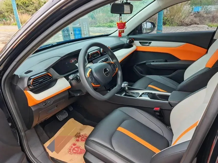 2023 DongFeng Aeolus YiXuan 1.5L 125HP L4 6DCT,autocango,china used car exporter,china ev exporter,chinese used car exporter,chinese used ev exporter