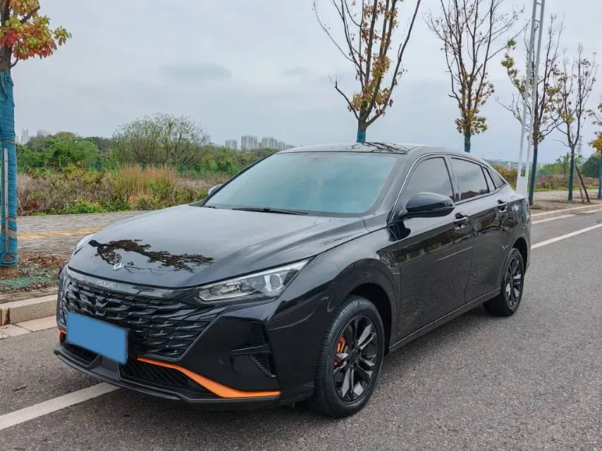 2023 DongFeng Aeolus YiXuan 1.5L 125HP L4 6DCT,autocango,china used car exporter,china ev exporter,chinese used car exporter,chinese used ev exporter